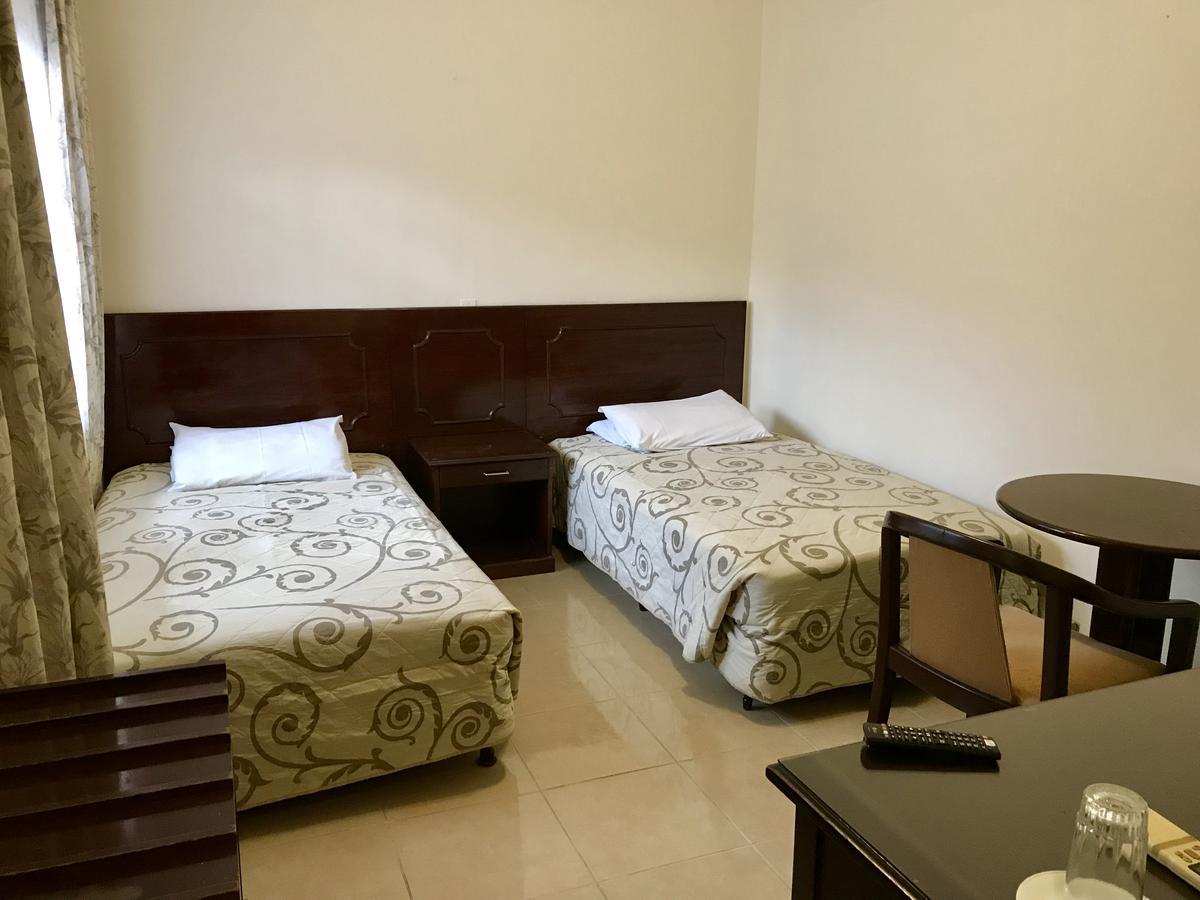 Hotel Bolivia Santa Cruz de La Sierra Exteriör bild